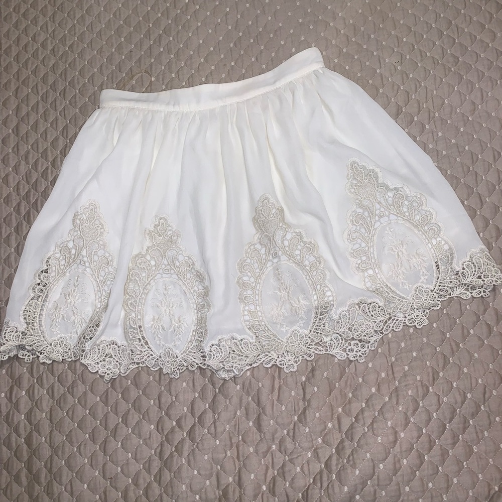 Tobi crotchet mid rise skater skirt 💕